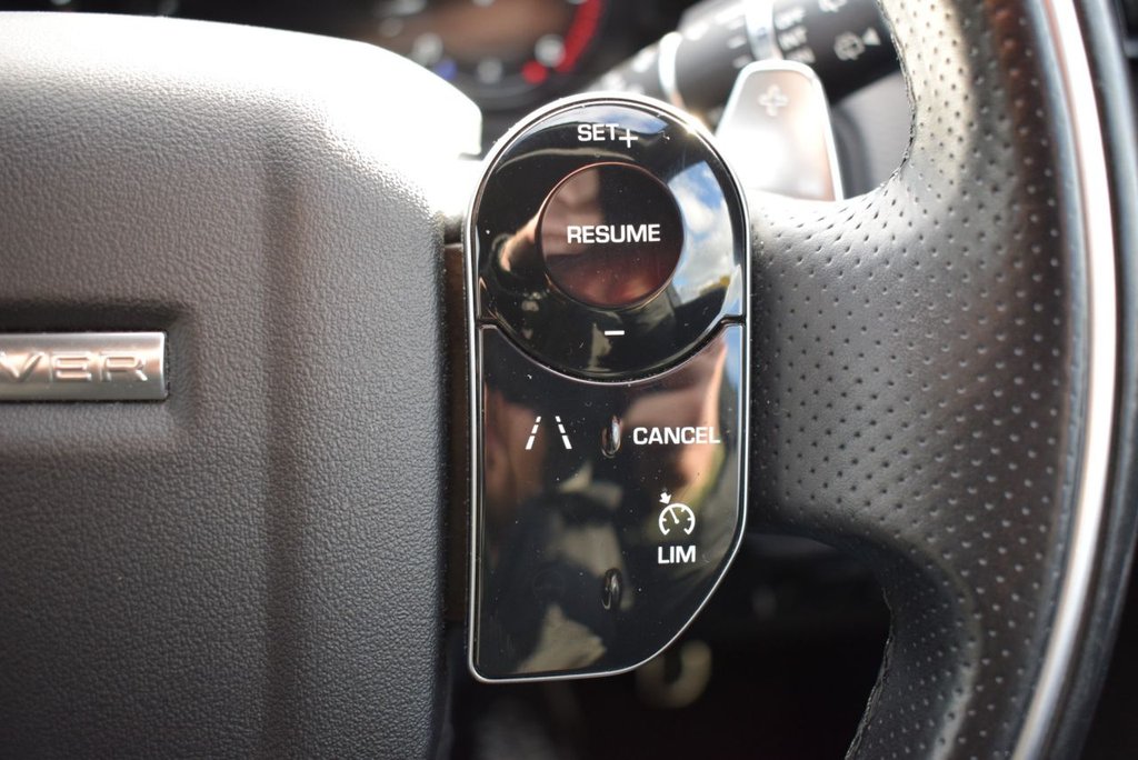 Used Land Rover Range Rover Velar 2020 for sale - 77263443: Photo 33