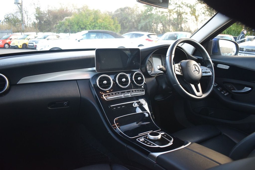 Used Mercedes-Benz C Class 2019 for sale - 76604779: Photo 19