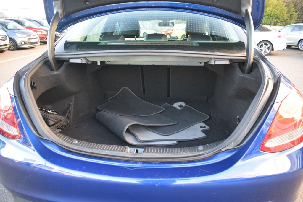 Used Mercedes-Benz C Class 2019 for sale - 76604779: Photo 20