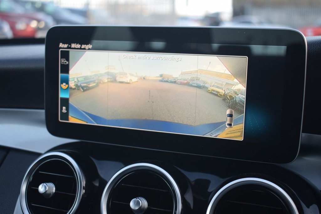 Used Mercedes-Benz C Class 2019 for sale - 76604779: Photo 24