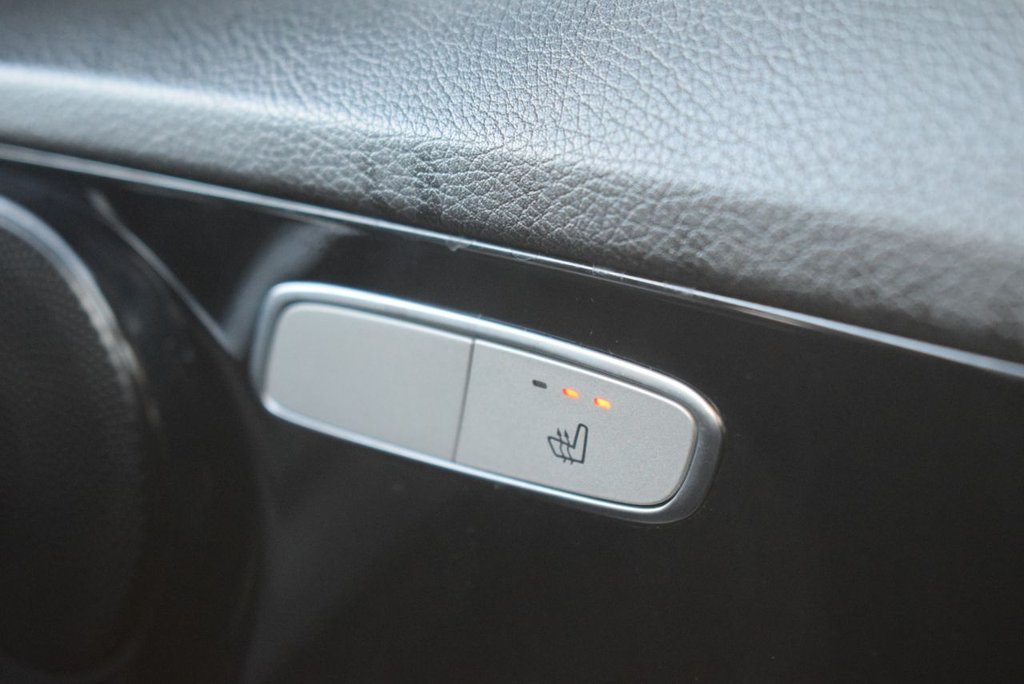 Used Mercedes-Benz C Class 2019 for sale - 76604779: Photo 26