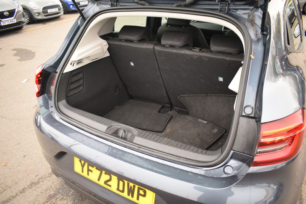 Used Renault Clio 2022 for sale - 76962397: Photo 19
