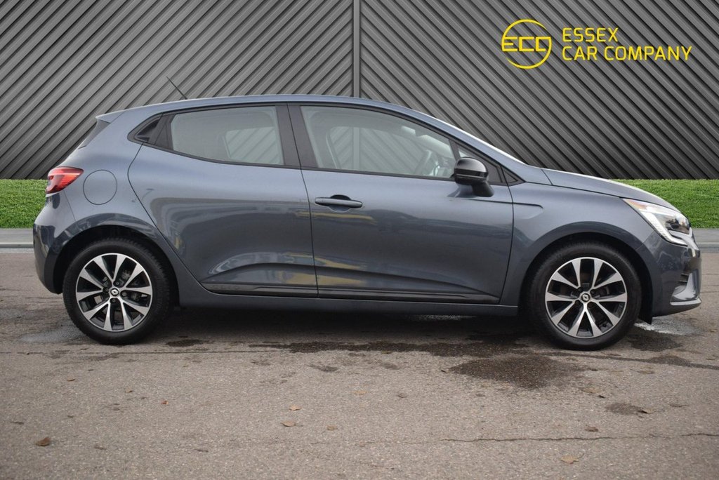 Used Renault Clio 2022 for sale - 76962397: Photo 23