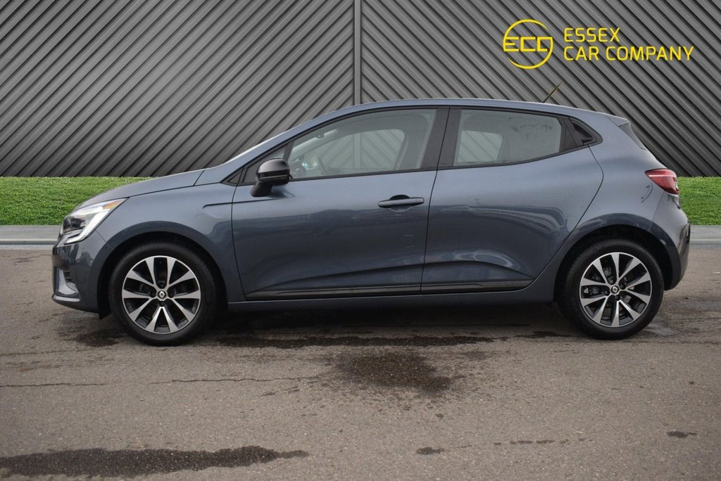 Used Renault Clio 2022 for sale - 76962397: Photo 8