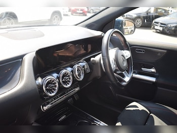 Used Mercedes-Benz GLA 2023 for sale - 79437874: Photo