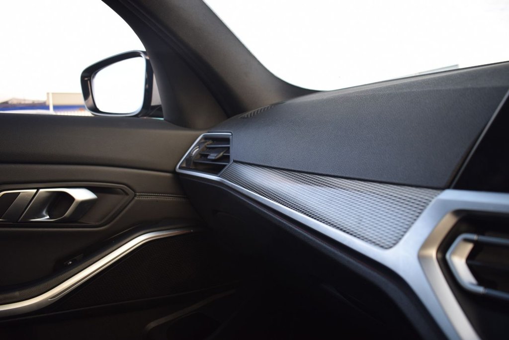 Used BMW 3 Series 2020 for sale - 77200041: Photo 30