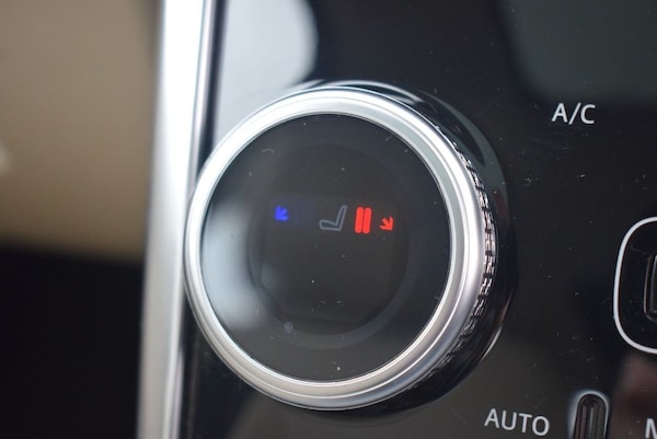 Used Jaguar XE 2019 for sale - 75176078: Photo 25