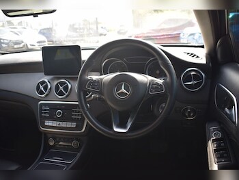 Used Mercedes-Benz GLA 2019 for sale - 77692480: Photo