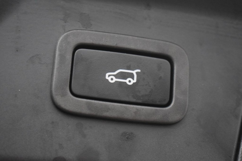 Used Land Rover Range Rover Velar 2022 for sale - 77302137: Photo 16