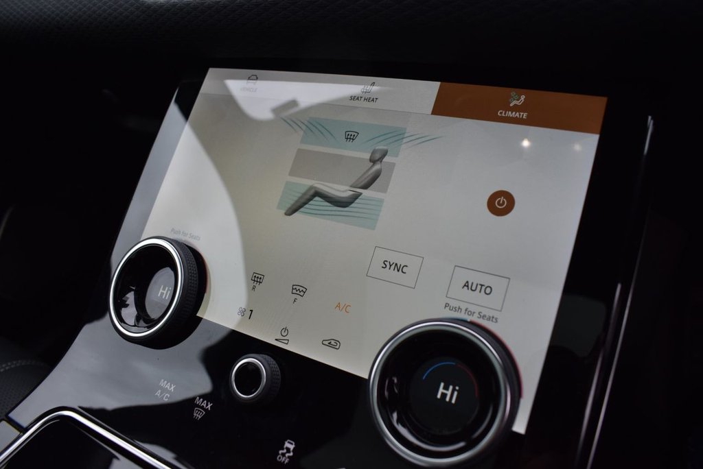 Used Land Rover Range Rover Velar 2022 for sale - 77302137: Photo 31