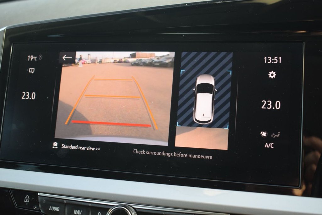 Used Vauxhall Grandland 2022 for sale - 76582510: Photo 2