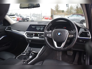 Used BMW 3 Series 2020 for sale - 77593766: Photo