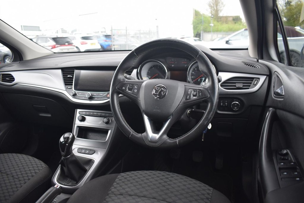 Used Vauxhall Astra 2018 for sale - 78044138: Photo 3