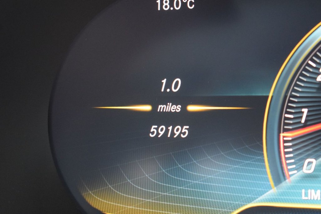 Used Mercedes-Benz C Class 2019 for sale - 76173264: Photo 32