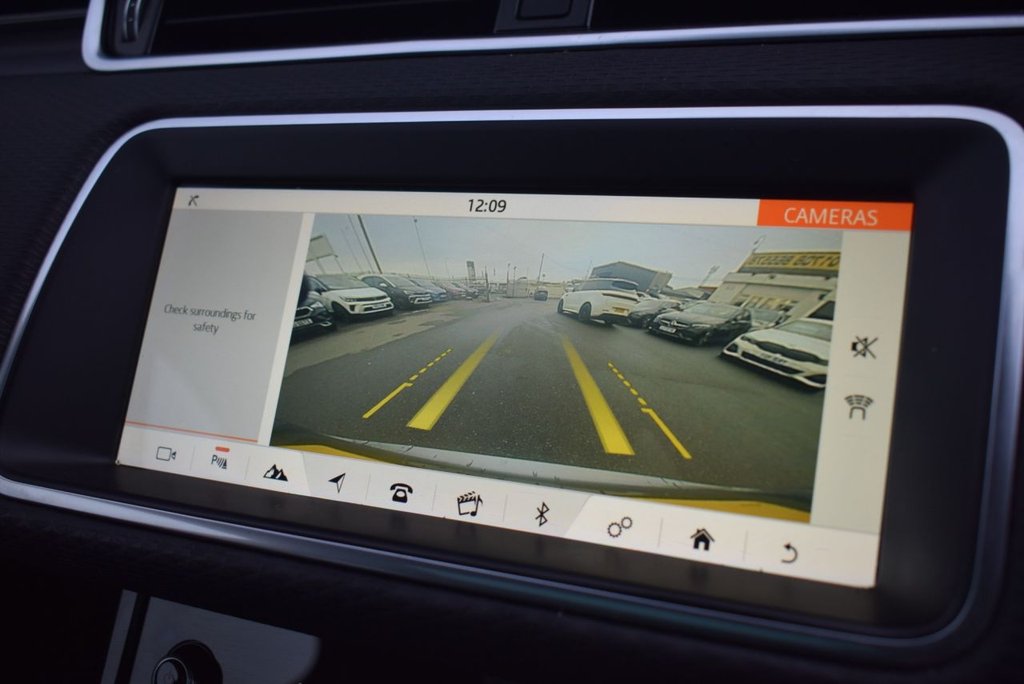 Used Land Rover Range Rover Evoque 2020 for sale - 77250323: Photo 2