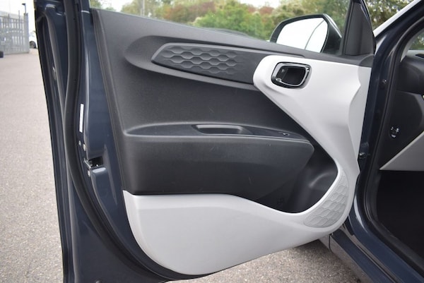 Used Hyundai i10 2022 for sale - 76245466: Photo 25