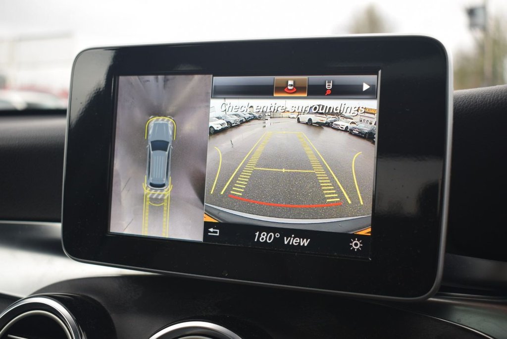 Used Mercedes-Benz GLC 2018 for sale - 77477368: Photo 2