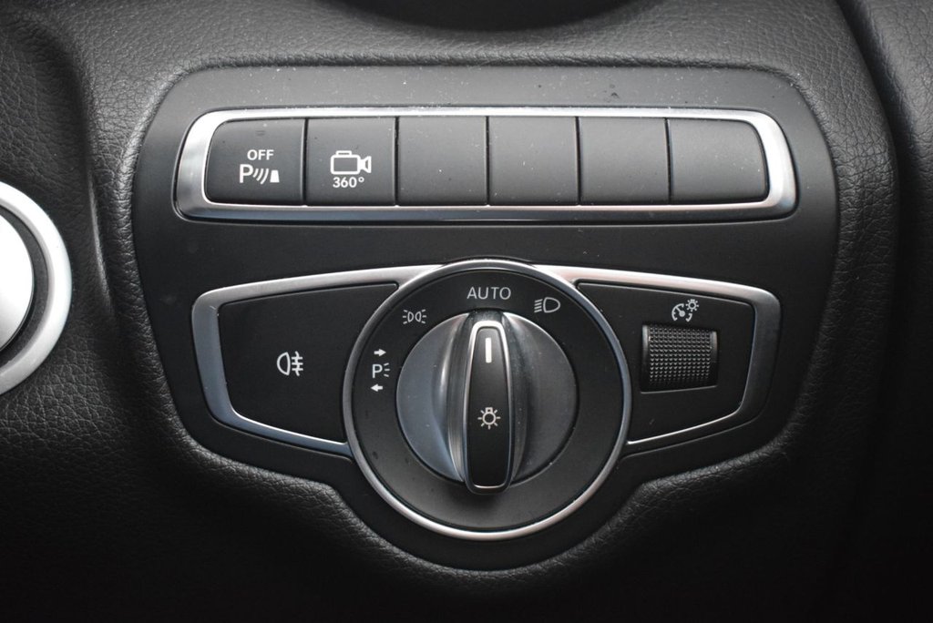 Used Mercedes-Benz GLC 2018 for sale - 77477368: Photo 29