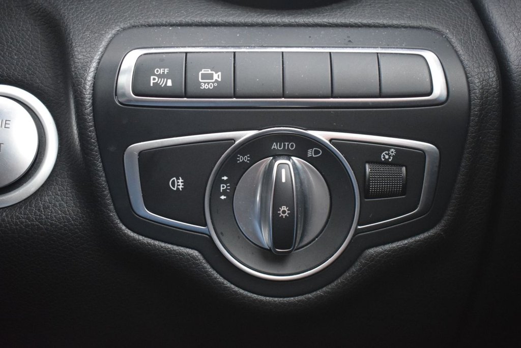 Used Mercedes-Benz GLC 2018 for sale - 77477368: Photo 38