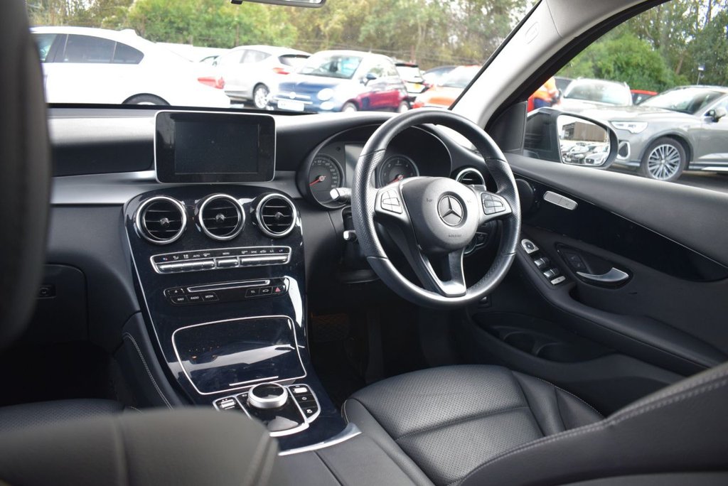 Used Mercedes-Benz GLC 2019 for sale - 76376290: Photo 3