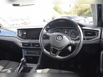 Used Volkswagen Polo 2020 for sale - 75877331: Photo