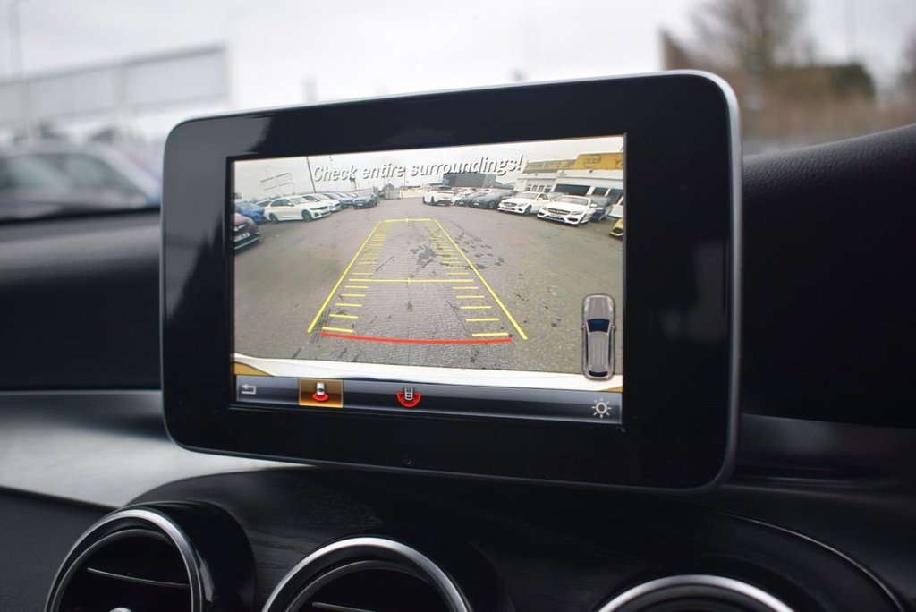 Used Mercedes-Benz GLC 2018 for sale - 77065135: Photo 2