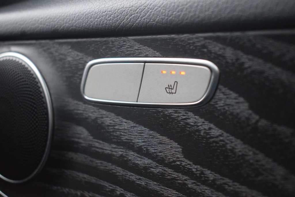 Used Mercedes-Benz GLC 2018 for sale - 77065135: Photo 3