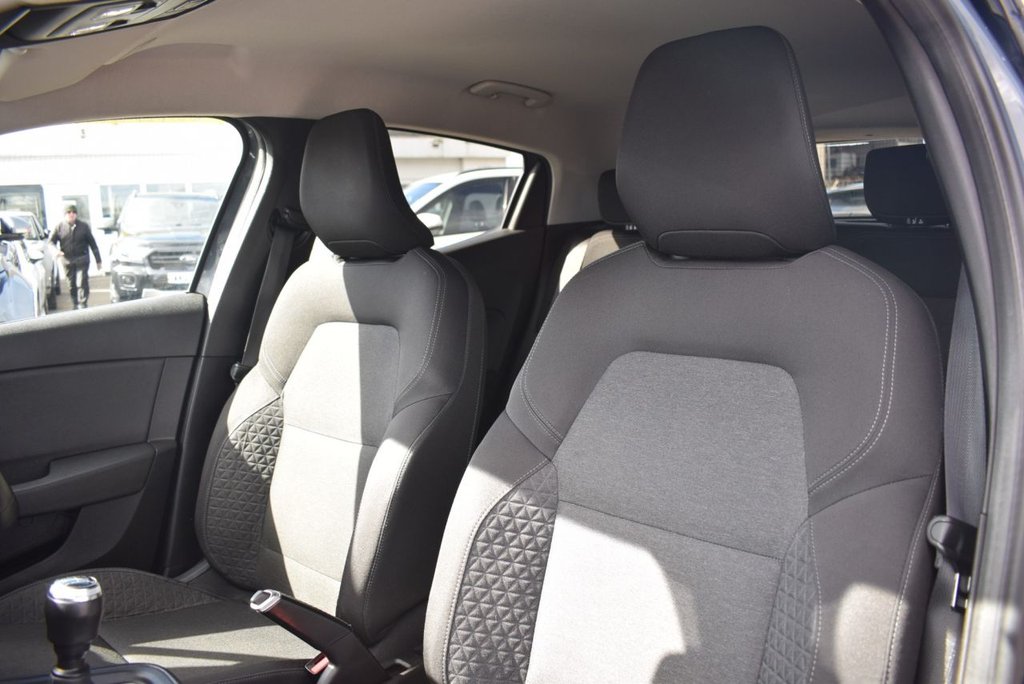 Used Renault Clio 2020 for sale - 78017208: Photo 3