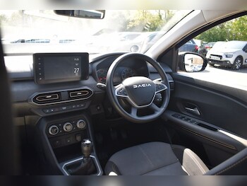 Used Dacia Sandero Stepway 2024 for sale - 78401588: Photo