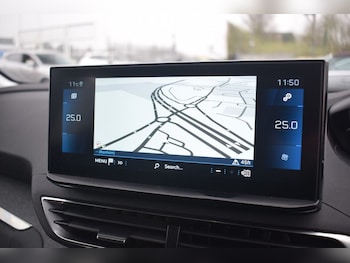 Used Peugeot 5008 2022 for sale - 77792074: Photo