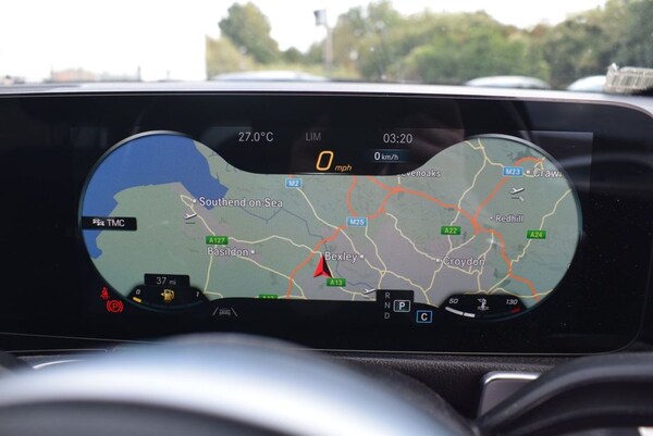 Used Mercedes-Benz GLB 2021 for sale - 75642266: Photo 2