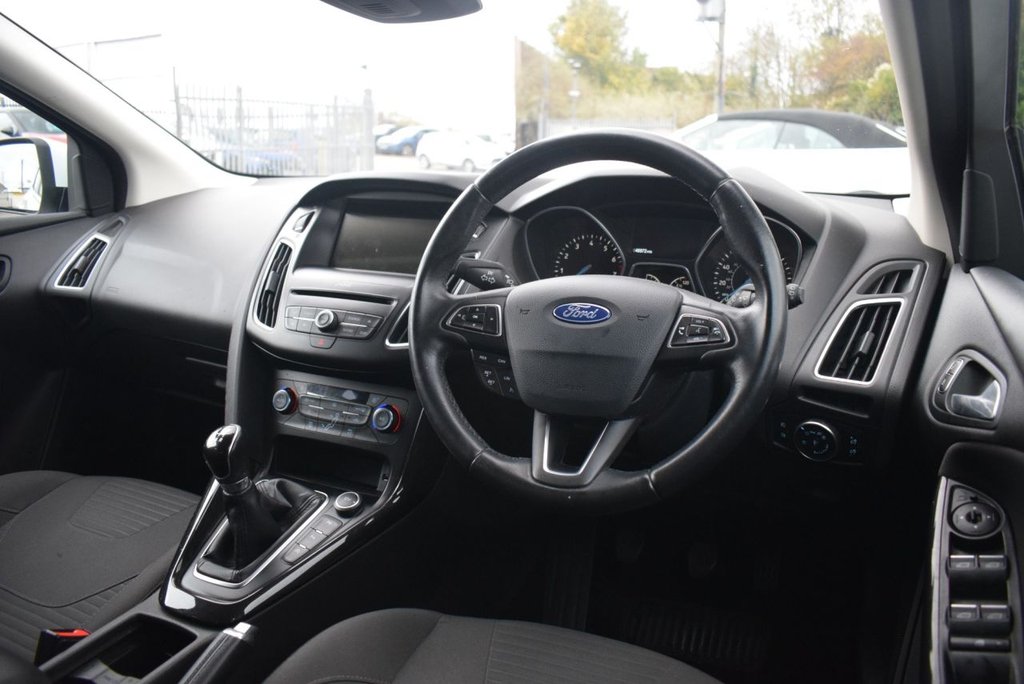 Used Ford Focus 2017 for sale - 76510287: Photo 3
