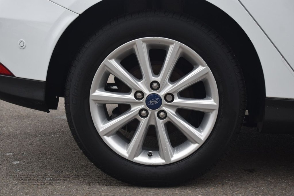 Used Ford Focus 2017 for sale - 76510287: Photo 9