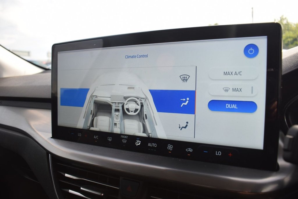 Used Ford Focus 2022 for sale - 77250140: Photo 5