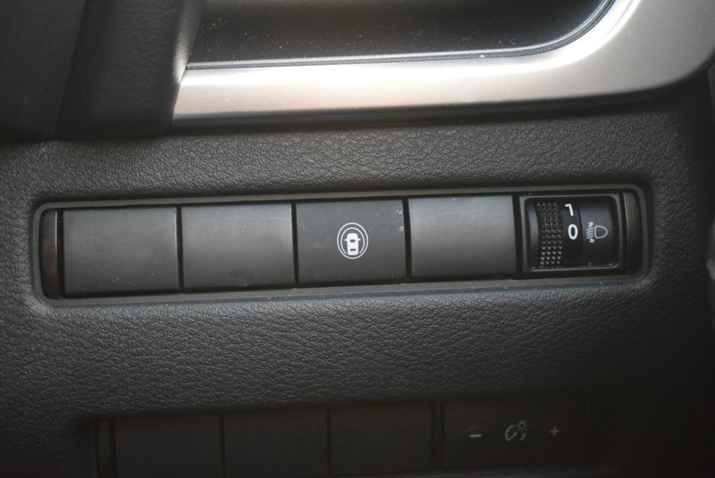 Used Nissan X-Trail 2024 for sale - 77369799: Photo 37