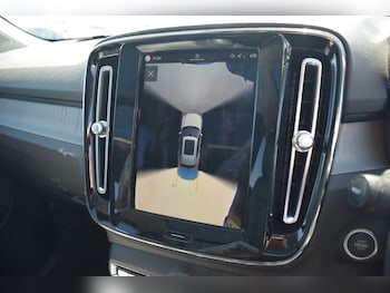 Used Volvo XC40 2023 for sale - 79517958: Photo