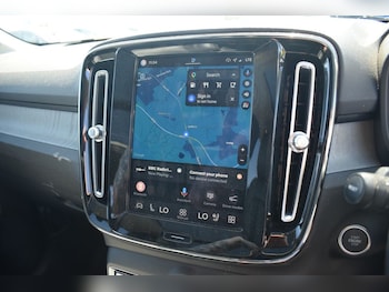 Used Volvo XC40 2023 for sale - 79517958: Photo
