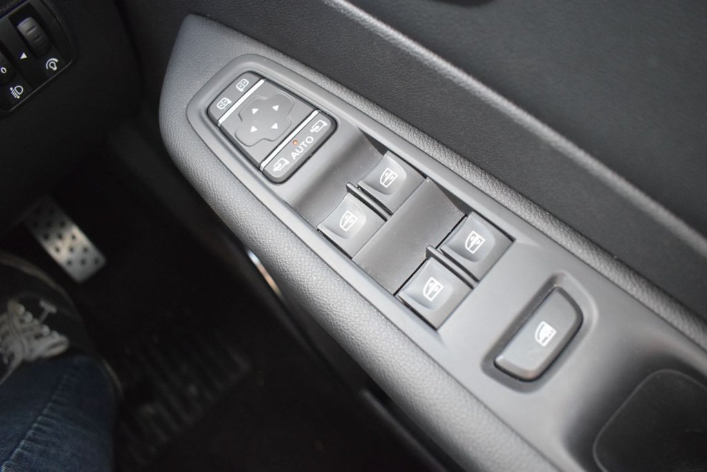 Used Renault Captur 2020 for sale - 77835615: Photo 23