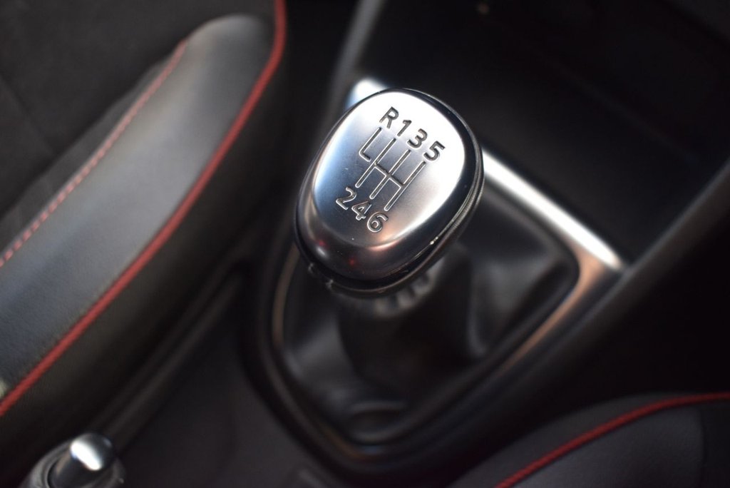 Used Renault Captur 2020 for sale - 77835615: Photo 26