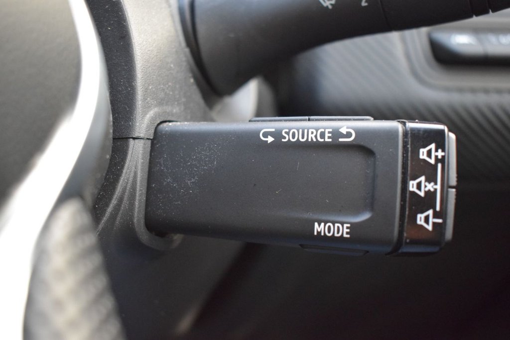 Used Renault Clio 2023 for sale - 76950482: Photo 24