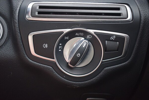 Used Mercedes-Benz C-Class 2020 for sale - 75642108: Photo 31