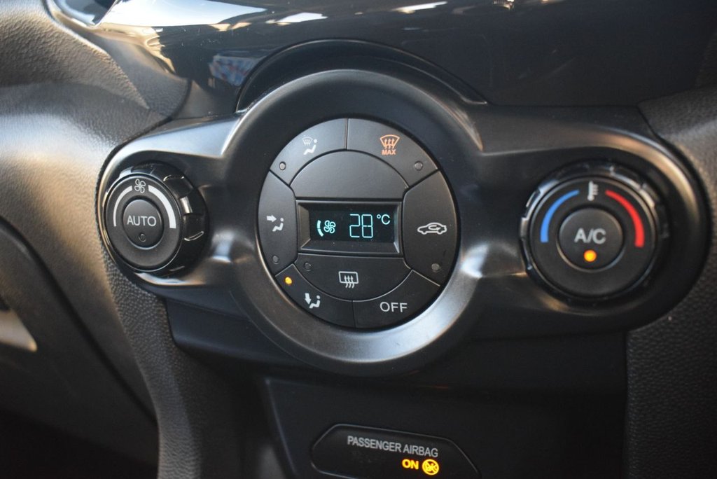 Used Ford Ecosport 2015 for sale - 78029814: Photo 22