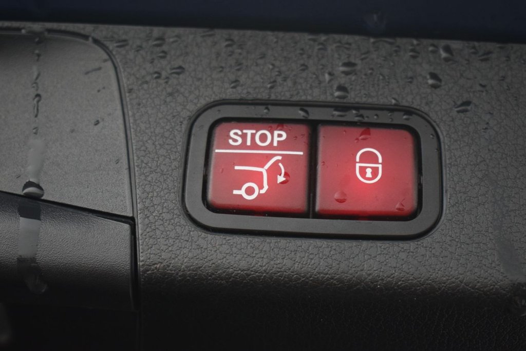 Used Mercedes-Benz GLB 2020 for sale - 77463373: Photo 25