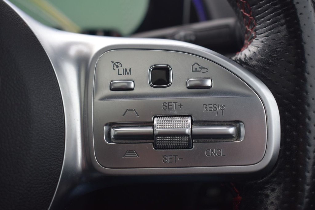 Used Mercedes-Benz GLB 2020 for sale - 77463373: Photo 30