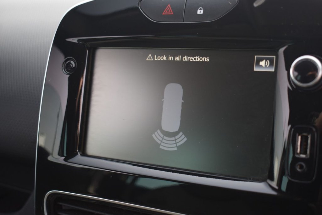 Used Renault Clio 2019 for sale - 77966709: Photo 4