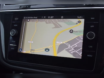 Used Volkswagen Tiguan 2021 for sale - 76173286: Photo 2