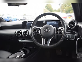 Used Mercedes-Benz A-Class 2018 for sale - 75642286: Photo