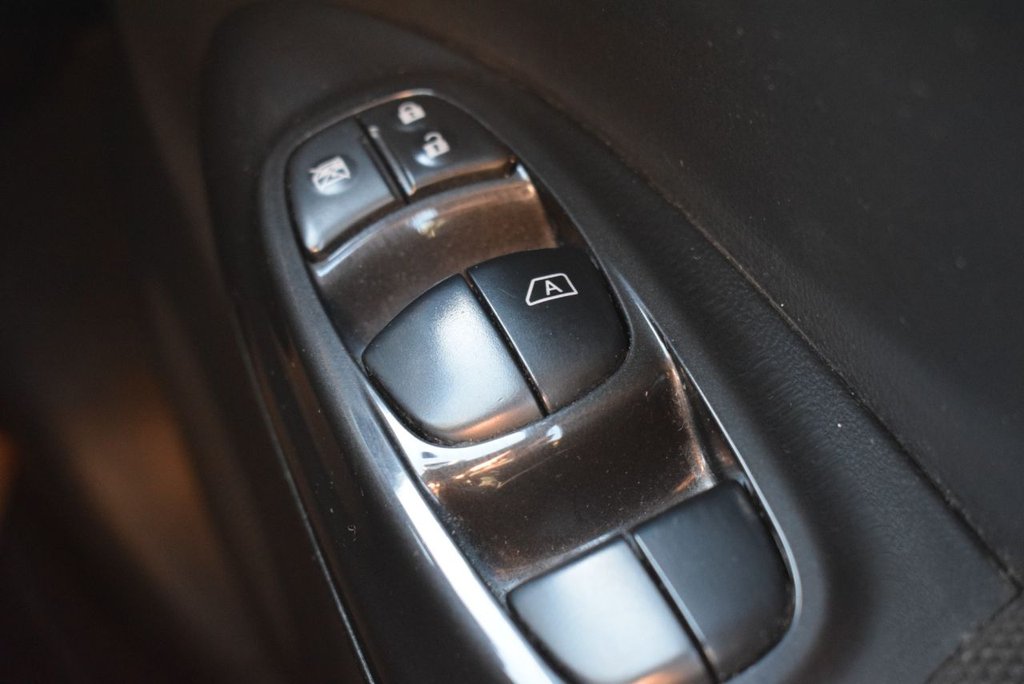 Used Nissan Juke 2017 for sale - 76367604: Photo 26