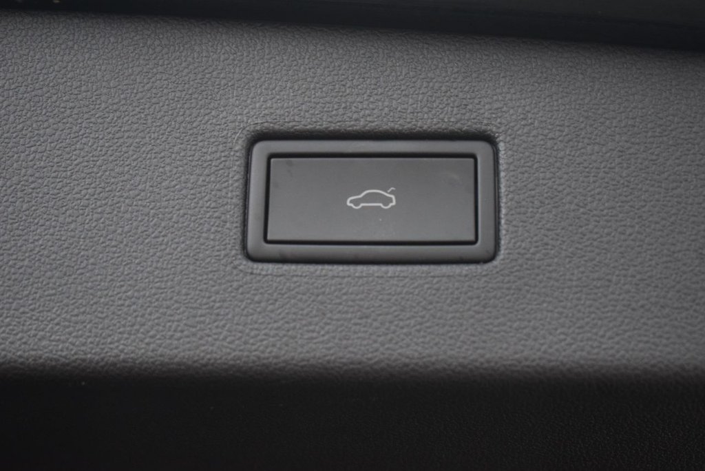 Used Volkswagen Tiguan Allspace 2024 for sale - 76496904: Photo 16