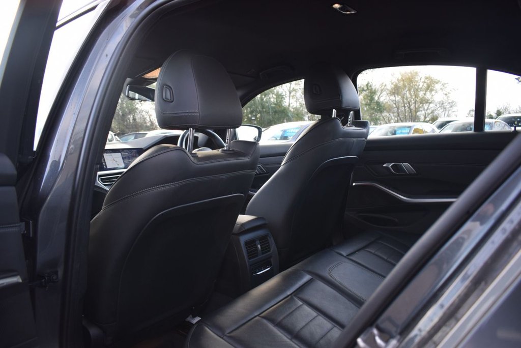 Used BMW 3 Series 2020 for sale - 76655469: Photo 21